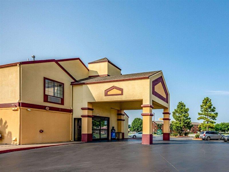 Quality Suites I-44 Tulsa Exterior foto