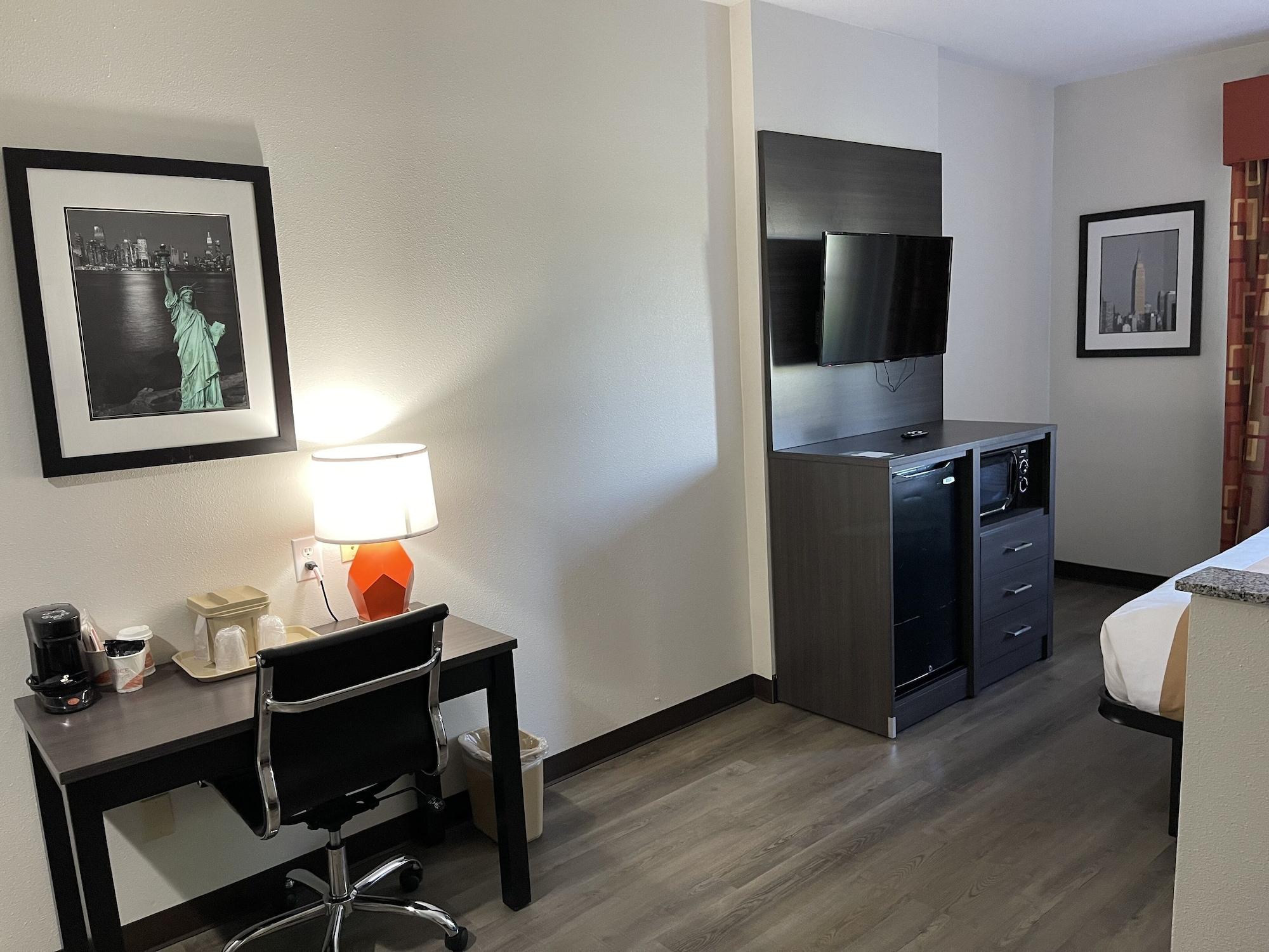 Quality Suites I-44 Tulsa Exterior foto